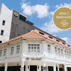 Santa Grand East Coast A Nuve Group Collection Singapour